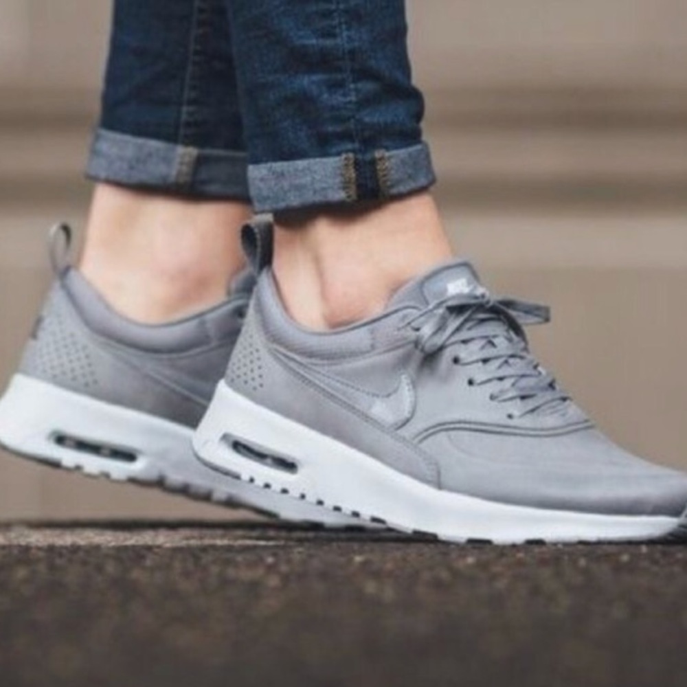 NIKE air max Theas